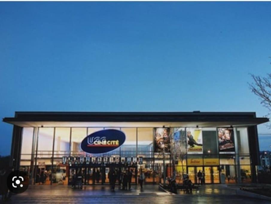 Au Pied De La Gare De Cergy Le Haut, Centre Villes Exterior photo